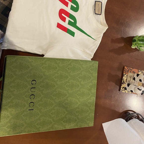 Gucci t shirt size medium with receipt, tags, box - Picture 3 of 5